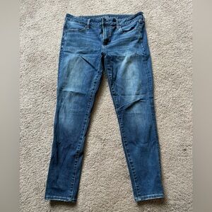 American Eagle 360 Next Level Stretch Jegging!  Size 12 short!
